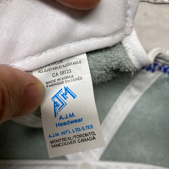 Vintage Mobil Oil Leather Hat Cap Strap Back White Blue Embroidered Pegasus Logo - Picture 8 of 10